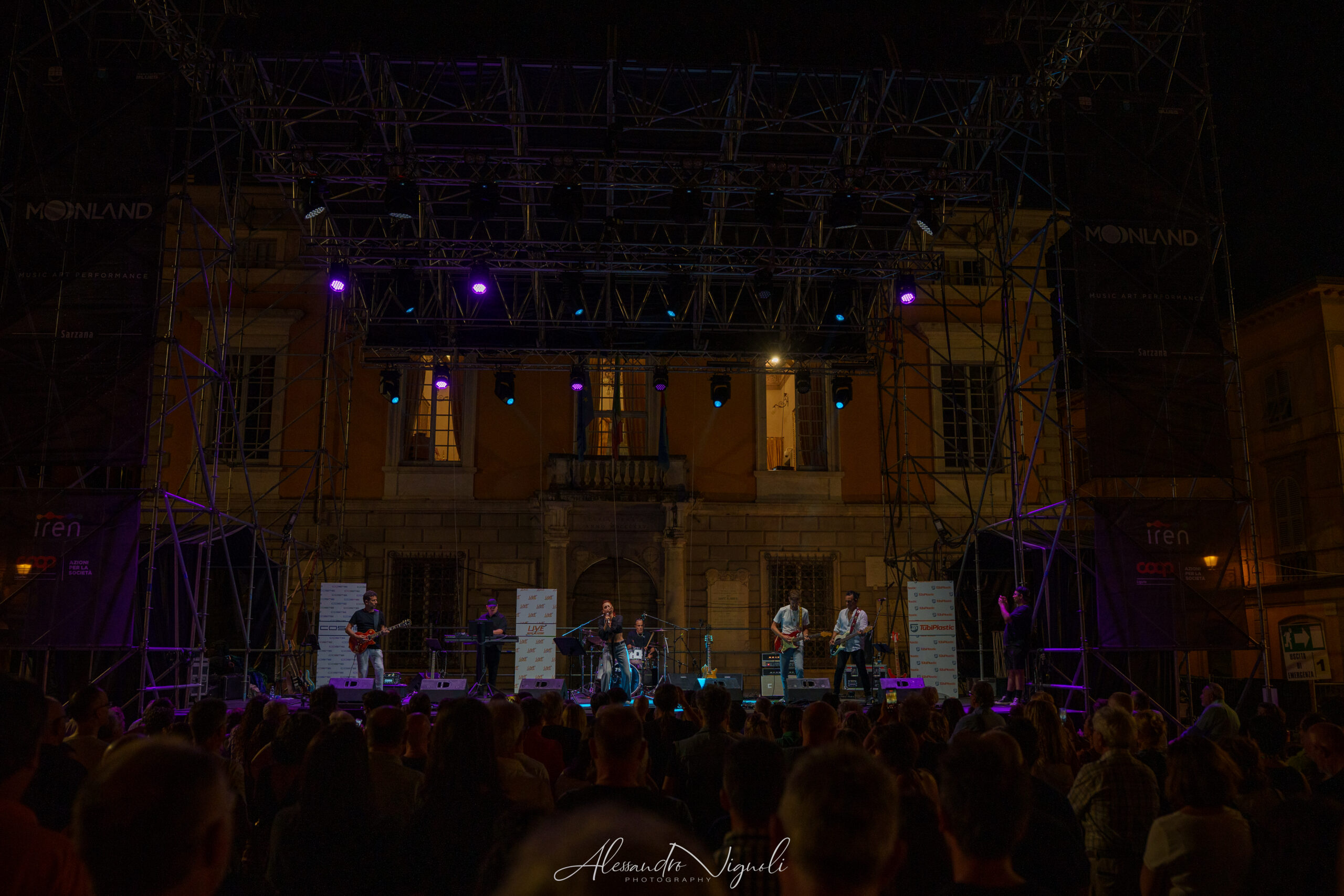 Fabio Anicas dal vivo con la band